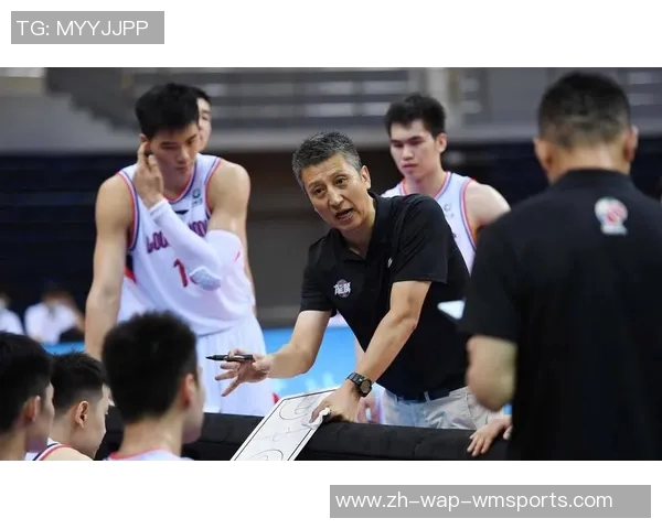 中国男篮超巨意外受伤杨鸣忧虑成真郭士强或紧急召回两位明星球员